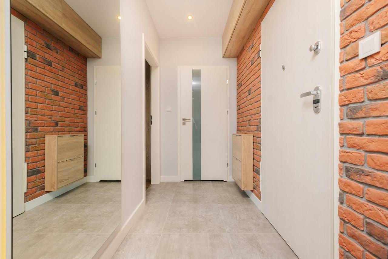 Stare Bielany 2-Bedroom Apartment Warschau Buitenkant foto