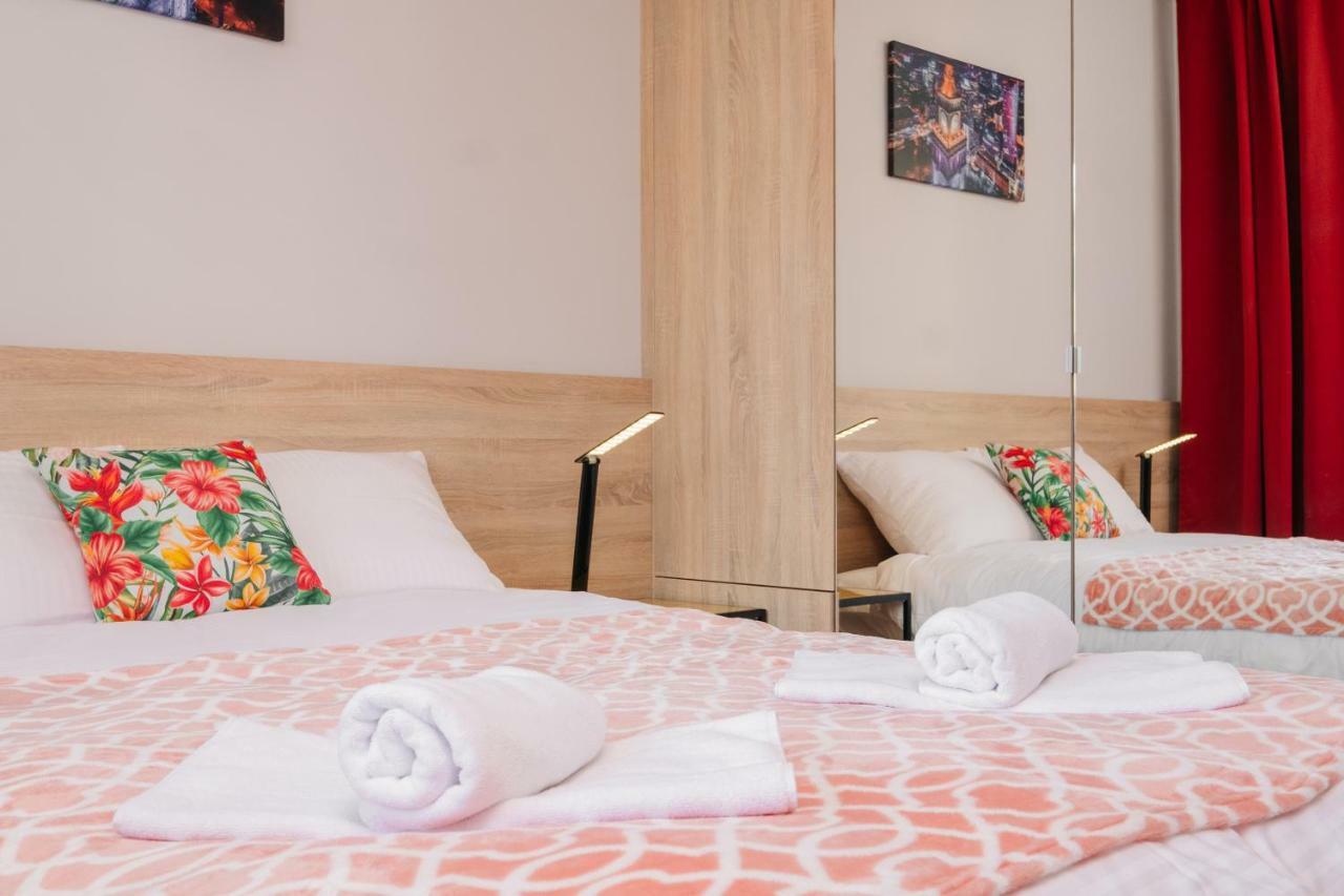 Stare Bielany 2-Bedroom Apartment Warschau Buitenkant foto